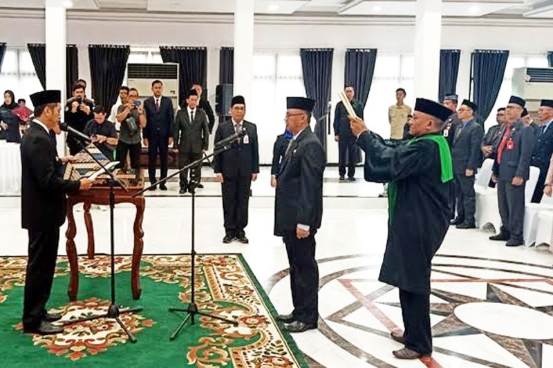 Pj Bupati Barito Utara resmi melantik Pj Sekda Jufriansyah