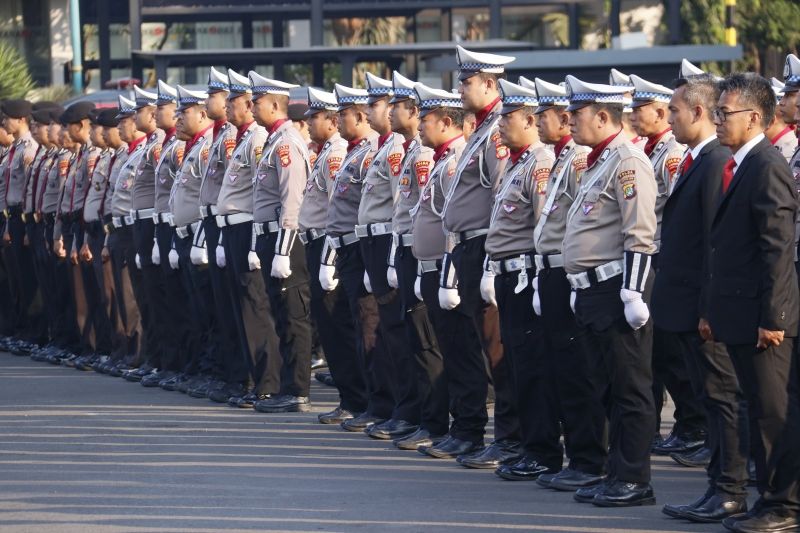 polri-mutasi-sejumlah-pejabat-di-polda-metro-jaya-ini-daftarnya