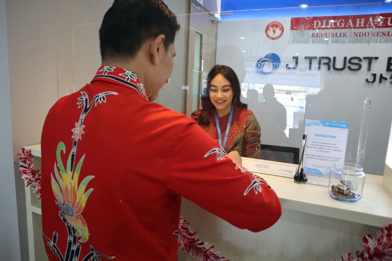 Laba J Trust Bank naik 30,8 persen jadi Rp111,3 miliar di kuartal III