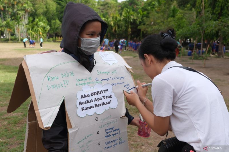 Kemarin, Kemenag sambut Muharram-356 ribu ODHIV di RI diidentifikasi