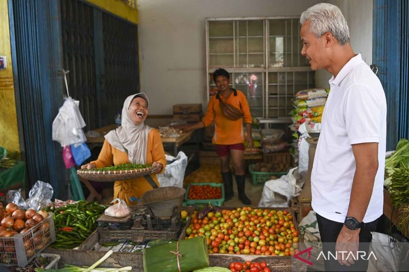 Ganjar beberkan strategi atasi kenaikan harga bahan pokok