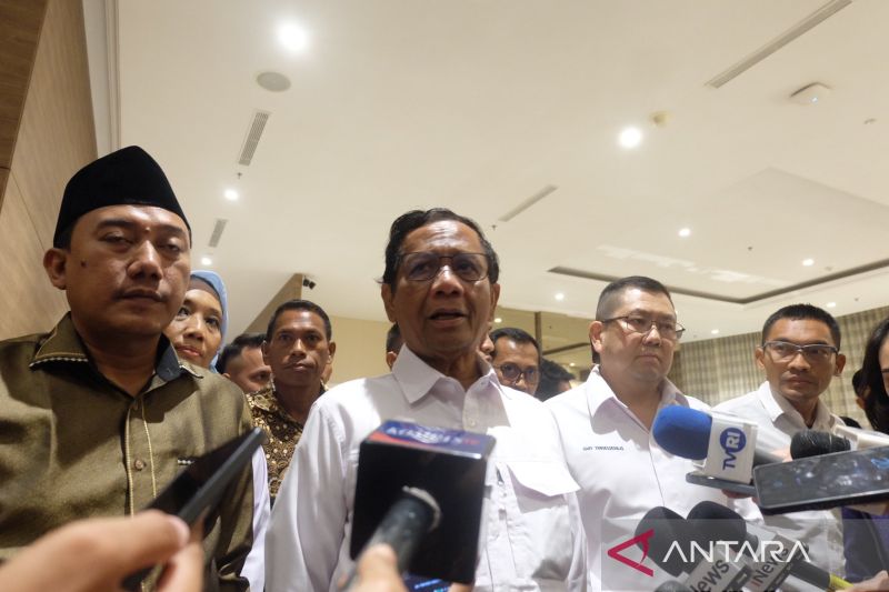 Mahfud janji beri perhatian khusus pada pesantren di Indonesia