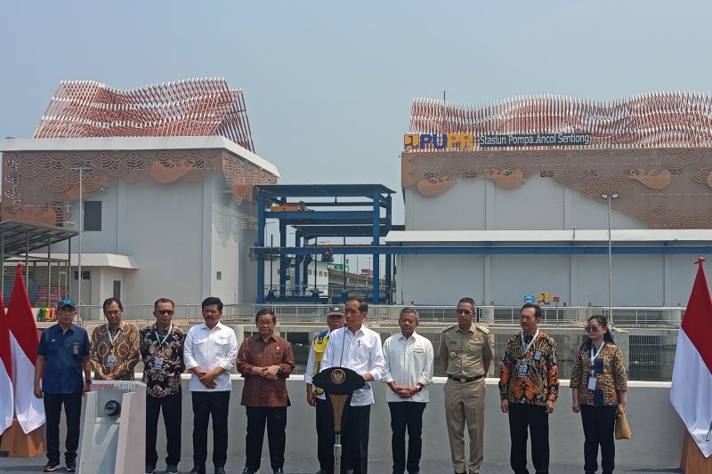 Presiden meresmikan stasiun pompa terbesar di Indonesia di Jakarta