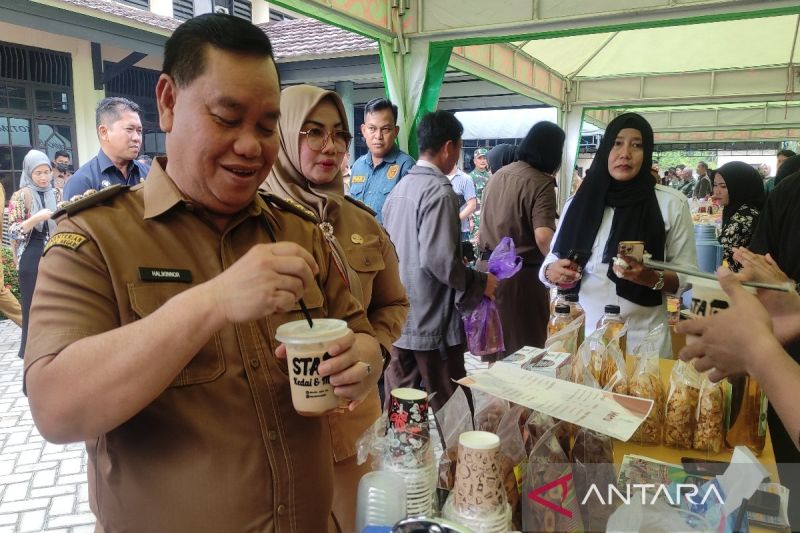 Bupati Kotim minta OPD utamakan penggunaan produk dalam negeri