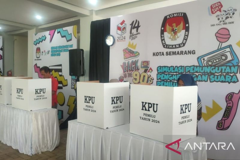 KPU Semarang gelar simulasi pemungutan suara pemilu 2 simulasi tps