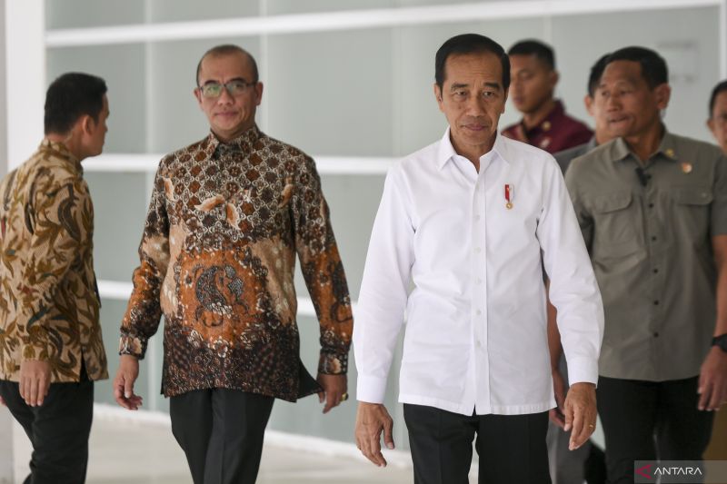Target Bonus Staf Pemilu Januari: Jokowi
