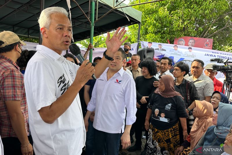 Ganjar dengarkan keluhan masyarakat terkait kenaikan harga beras