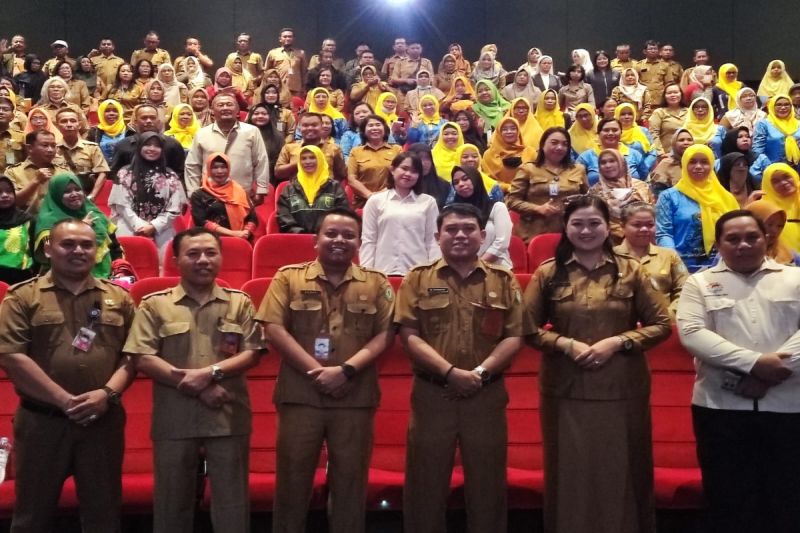 Disdik Kotim nobar film 'Tegar' untuk penguatan pendidikan karakter