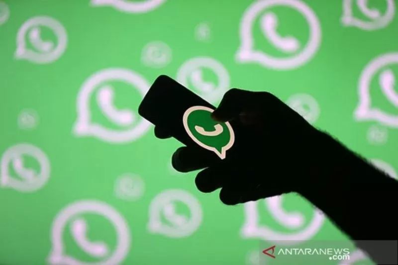 WhatsApp uji fitur "edit" stiker di Android