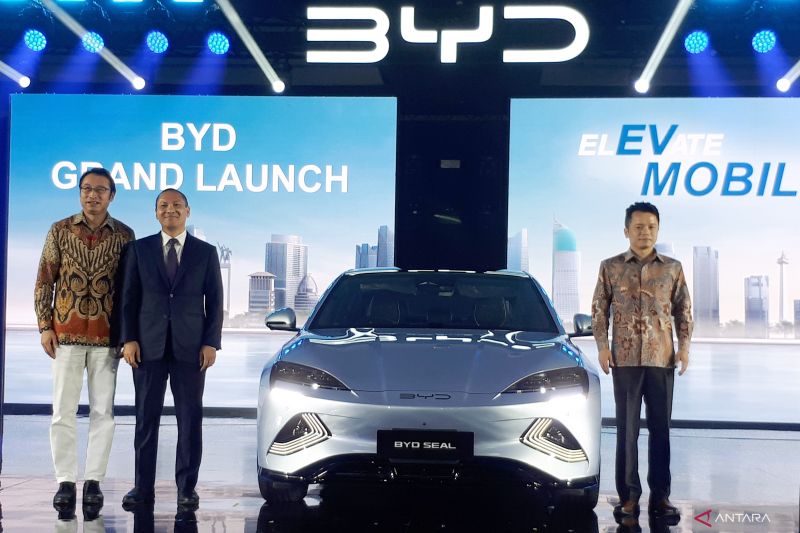 Boyong 3 produk, BYD resmi ramaikan pasar kendaraan listrik tanah air