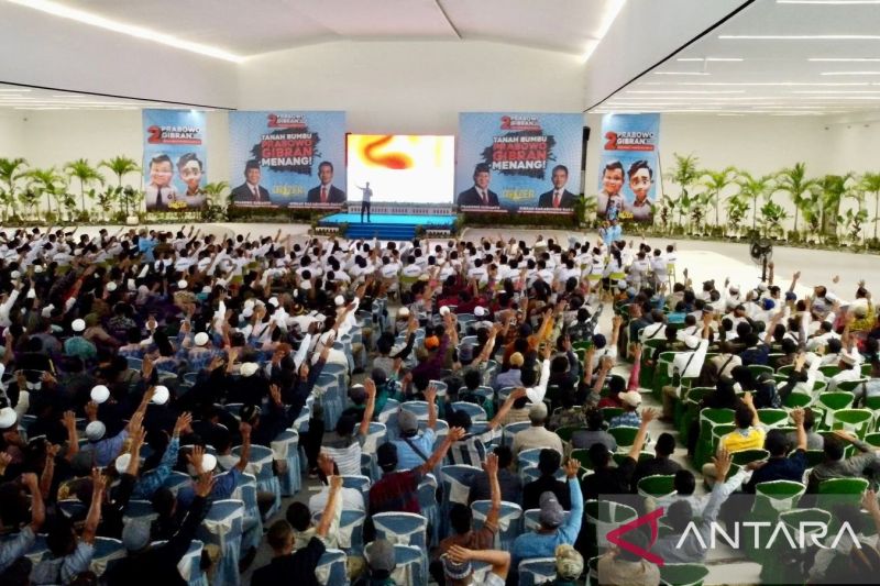 Relawan Tim Dozer Tanah Bumbu deklarasi menangkan Prabowo-Gibran