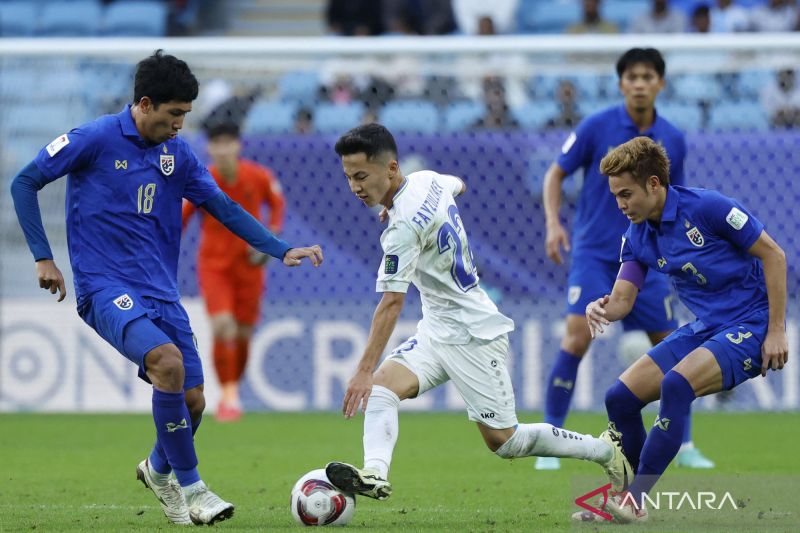 Uzbekistan melaju ke perempat final setelah tundukkan Thailand 2-1