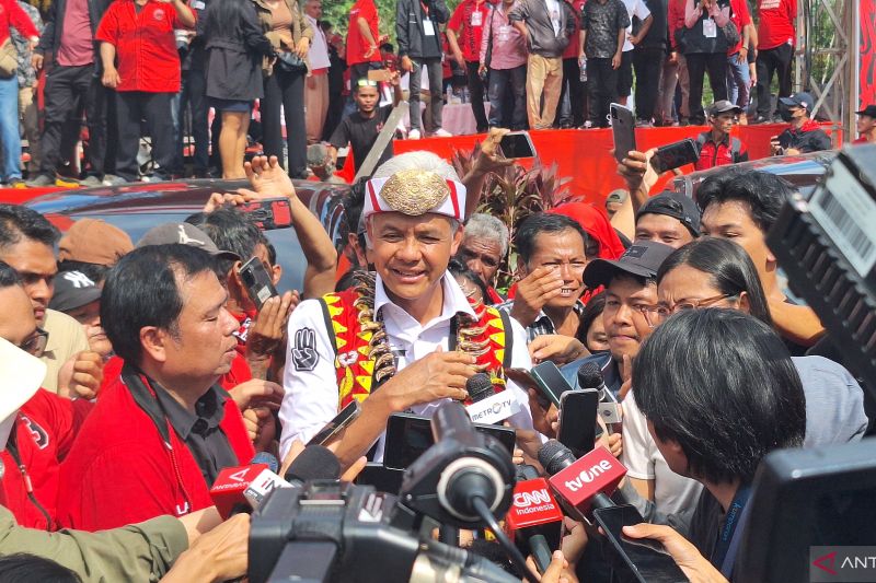 Ganjar: pengunduran diri Mahfud sebagai contoh baik