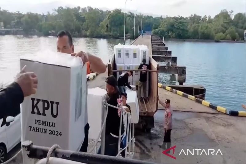 Polres Kotabaru kawal distribusi logistik pemilu ke pulau terluar