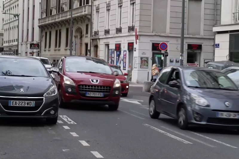 Prancis larang mobil-mobil paling polutif masuk ke pusat kota