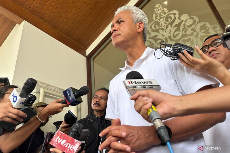 Luhut dukung Prabowo-Gibran, Ganjar: Sudah pasti kalau itu