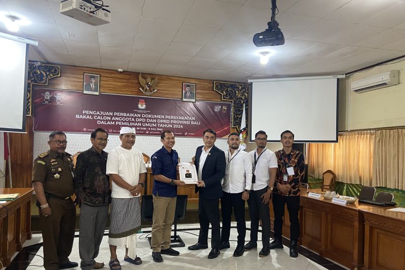 KPU: Arya Wedakarna baru diganti jika DPD ajukan surat permintaan