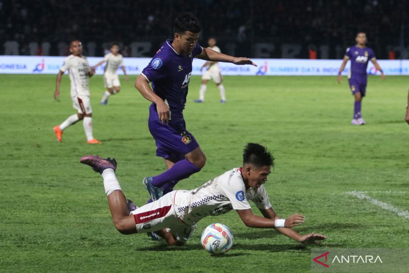Gol penalti Renan da Silva bawa Persik Kediri ungguli Bali United