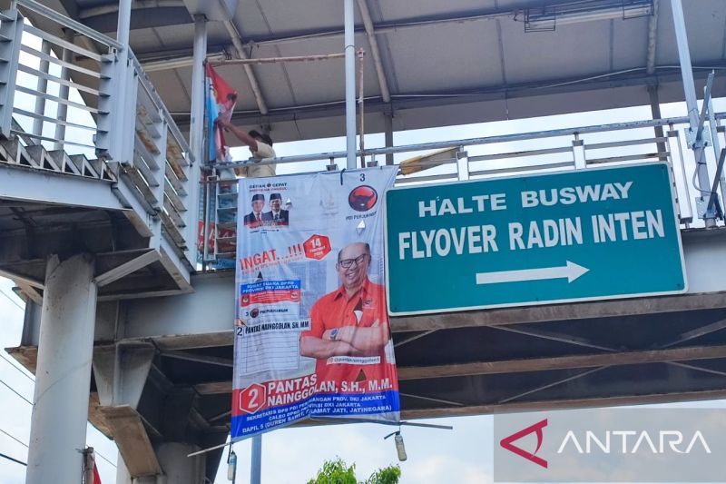 70 ribu alat peraga kampanye di Jakarta Timur diturunkan