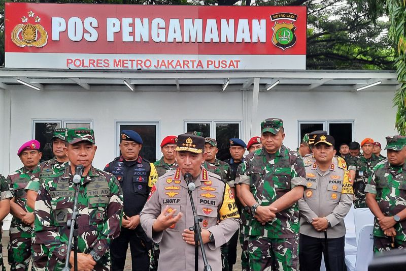 Kapolri pastikan pemungutan suara aman terkendali