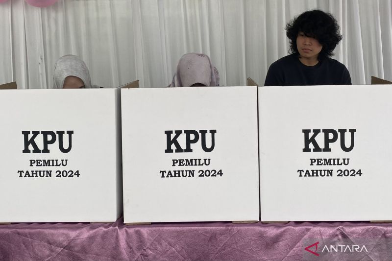Pertama kali mencoblos, Gen Z utarakan harapan untuk pemimpin terpilih