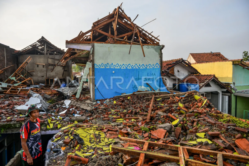 Dampak puting beliung di Kabupaten Sumedang