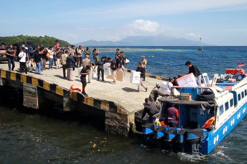 Logistik Pemilu pulau terluar Ternate didistribusikan