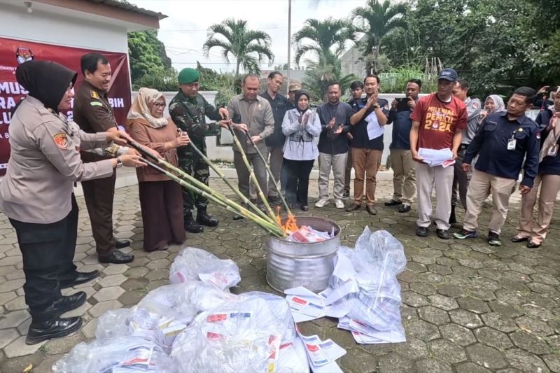 KPU Kota Bogor musnahkan 1.792 surat suara rusak dan berlebih