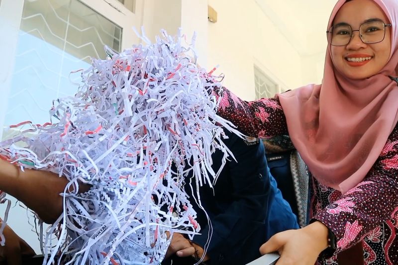 KPU Kota Madiun musnahkan ratusan surat suara rusak