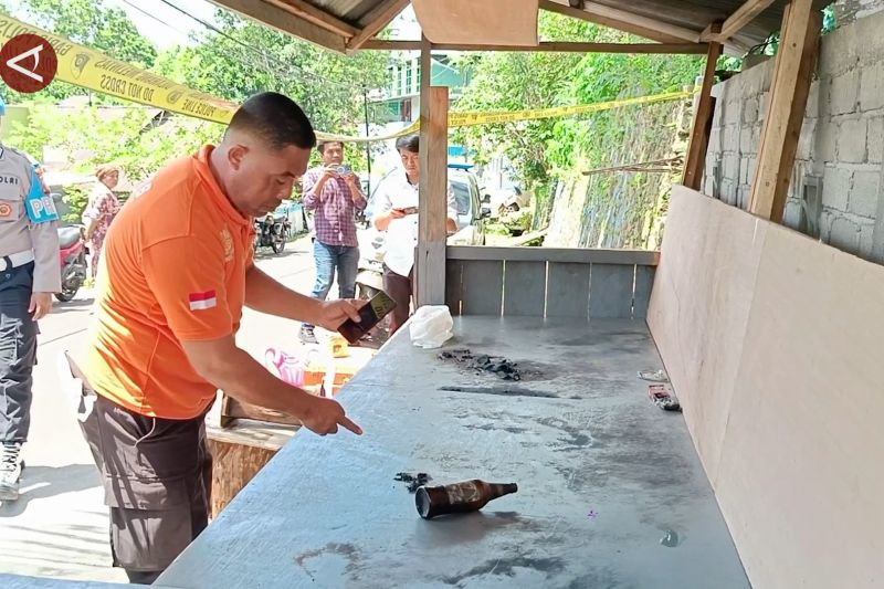 Pelemparan bom molotov, Polres Ternate: Tak terkait politik