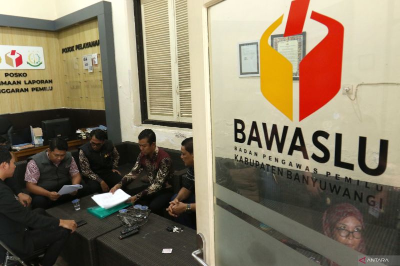 Bawaslu Jawa Timur, jajaran pimpinan dan kewenangannya