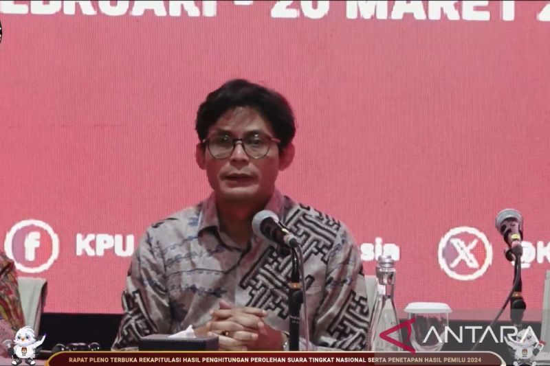 Hari ke-15 KPU RI mulai rekapitulasi nasional dua panel dari Jatim