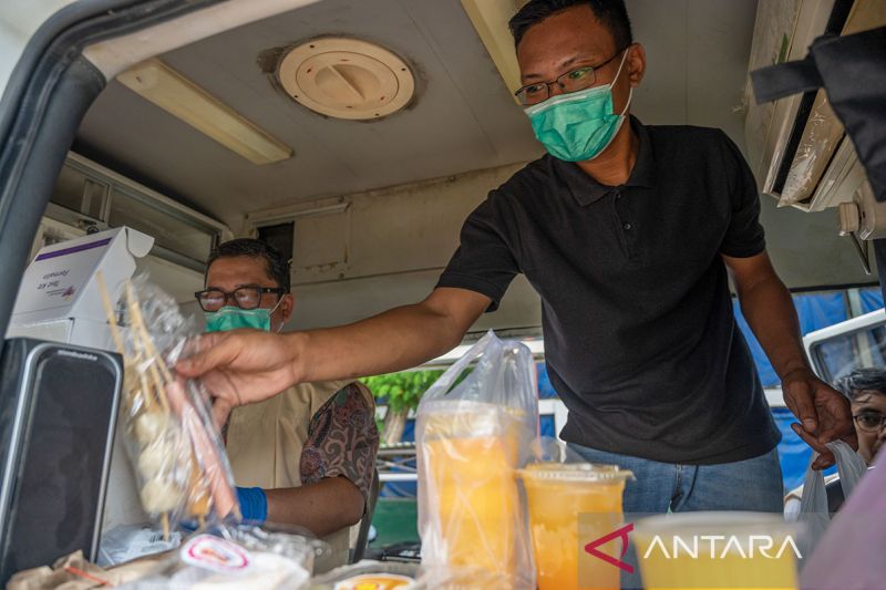 Pemantauan kandungan takjil di Pasar Ramadhan