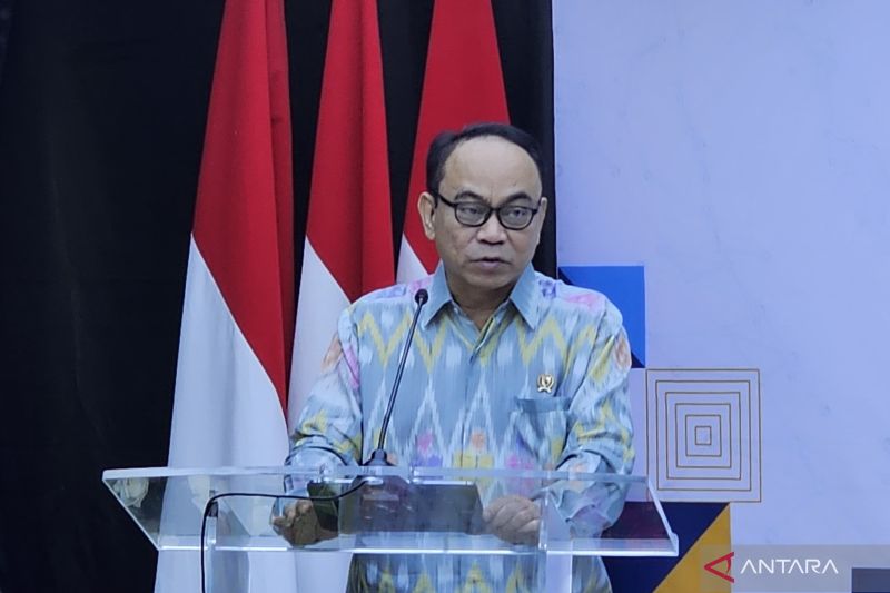 Menkominfo: Indonesia butuh tambahan spektrum 1.300MHz hingga 2026