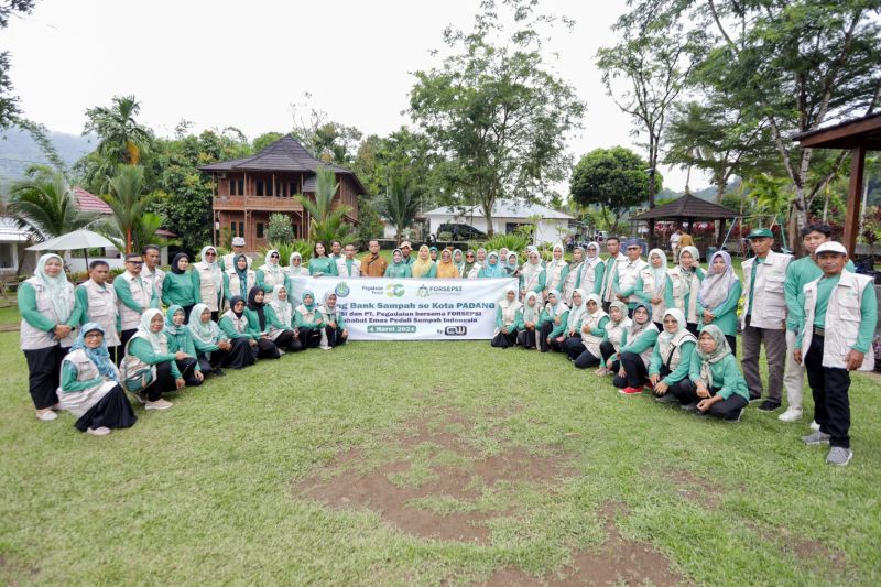 Pegadaian gelar gathering bersama Bank Sampah binaannya di Kota Padang