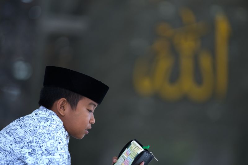 Tadarus Alquran di Masjid