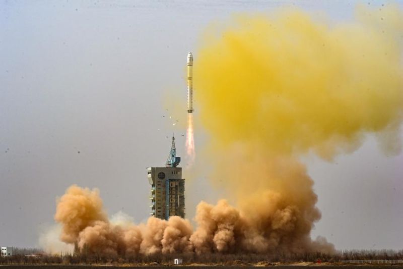 China luncurkan satelit guna pantau lingkungan atmosfer & luar angkasa