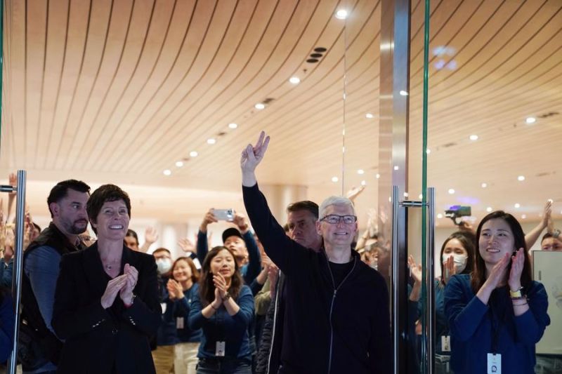 Apple resmikan gerai retail terbesarnya di China Daratan