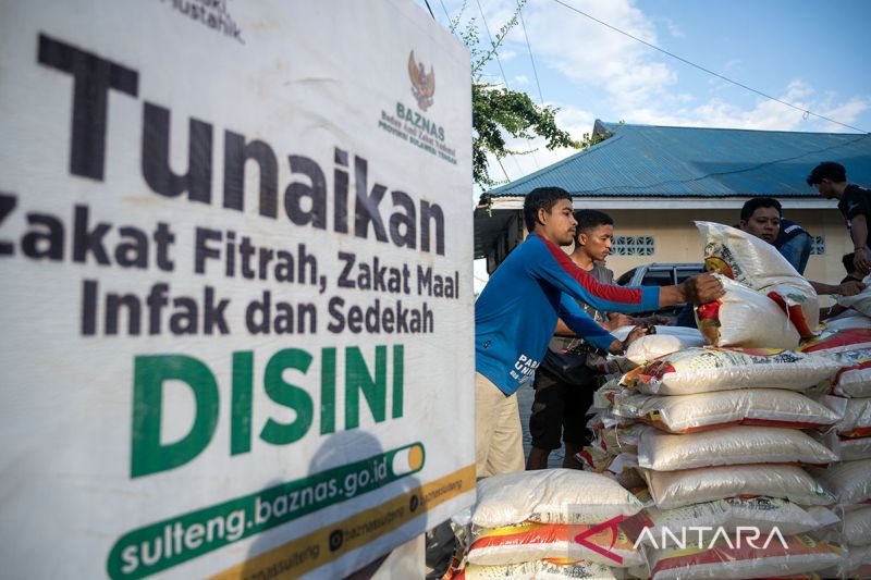 BAZNAS salurkan beras kepada mustahik di Palu