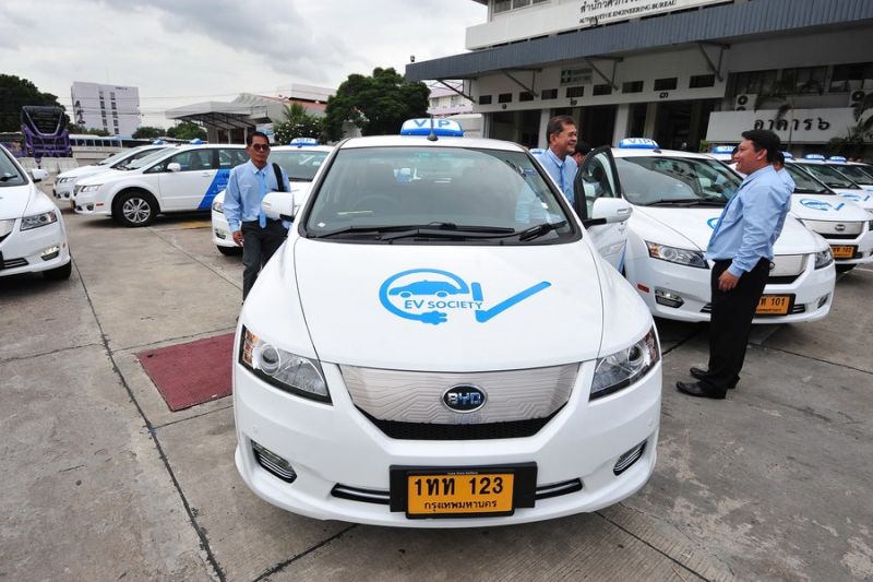 China-Thailand kerja sama di sektor taksi listrik bandara Thailand