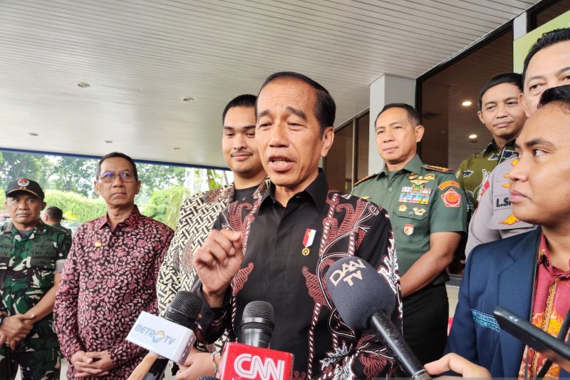 Jokowi targetkan negosiasi kepemilikan Freeport 61 persen rampung Juni