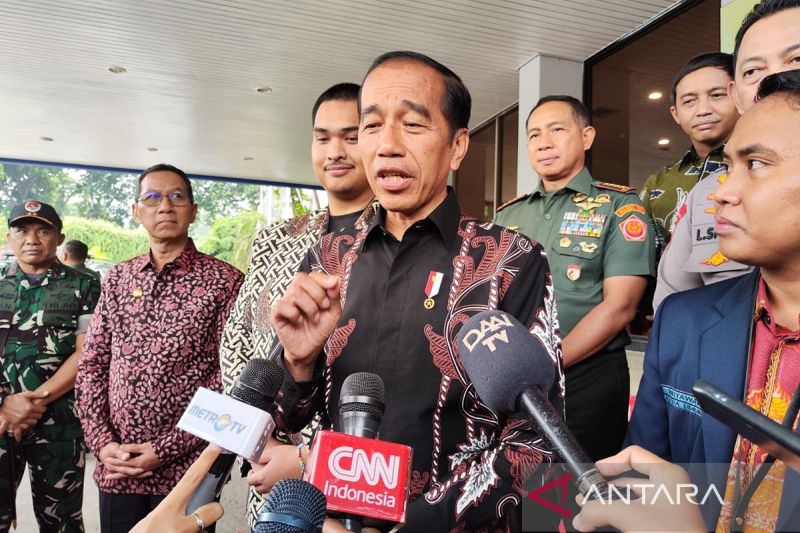 Kemarin, Jokowi bantah rebut PDIP hingga pembahasan pertemuan Paus