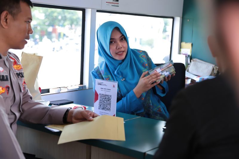 Bank Aceh menyediakan layanan penukaran uang sambut Idul Fitri