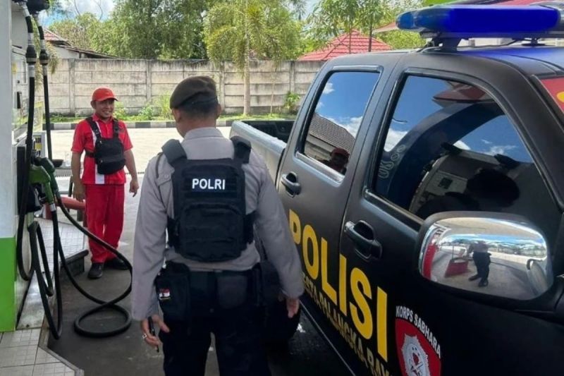 Polisi lakukan patroli ke SPBU di Palangka Raya jelang Idul Fitri