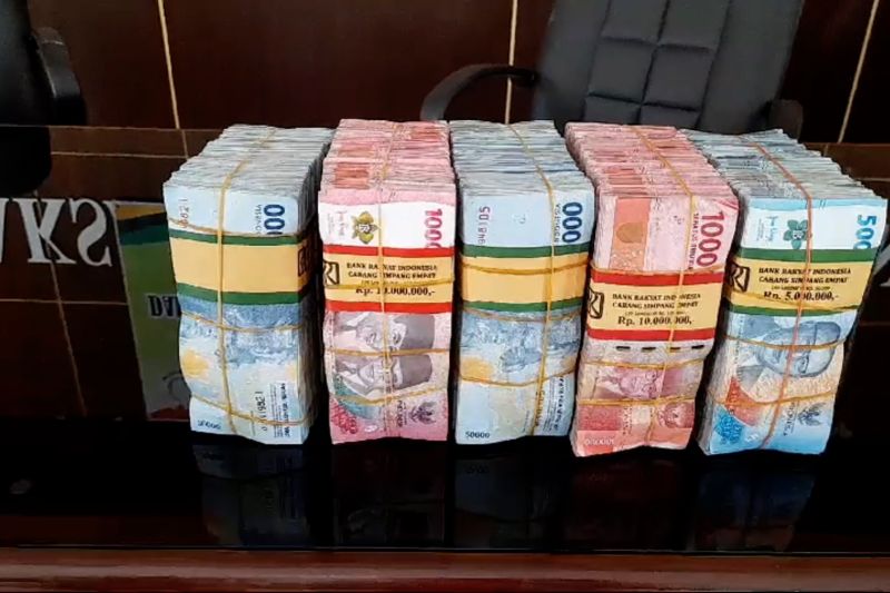 Kejari Pasaman Barat selamatkan uang negara Rp5 miliar dari kasus RSUD