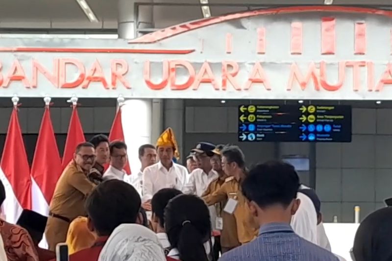 Jokowi resmikan rehabilitasi bandara Palu yang rusak saat gempa 2018