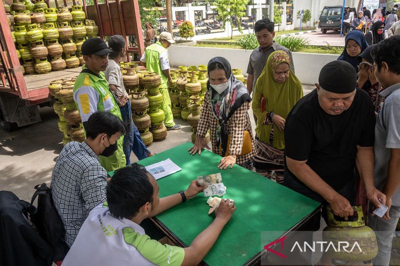 Operasi pasar elpiji di Palu