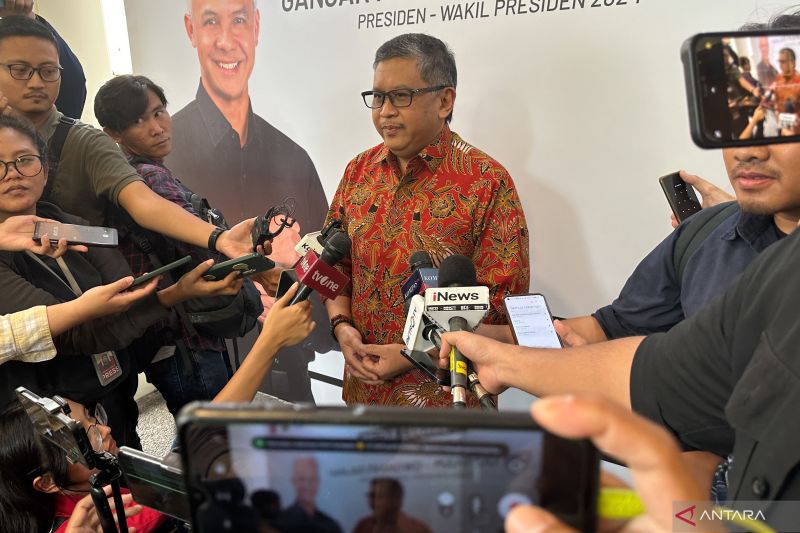 Hasto sebut pertemuan Megawati-Prabowo saat ini bukan prioritas