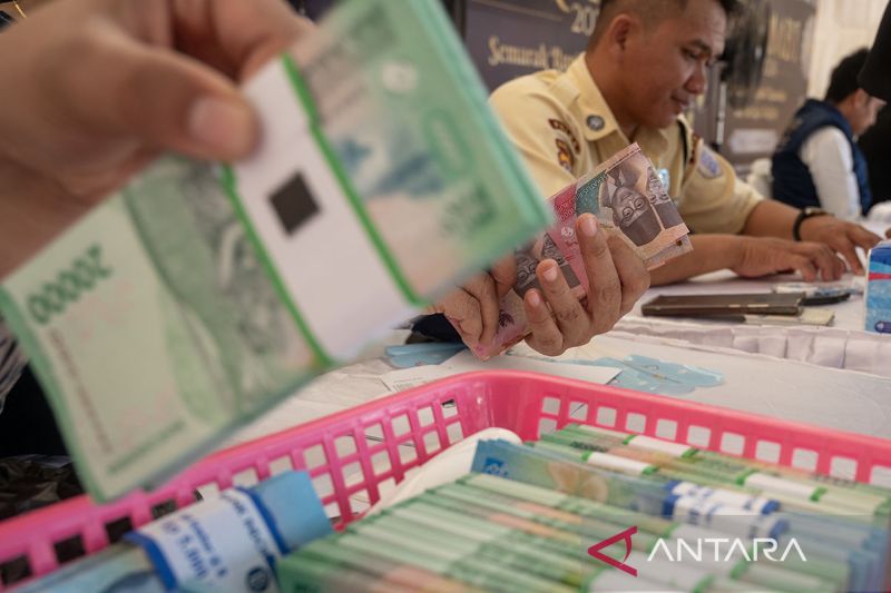 Layanan bersama penukaran uang di Palu