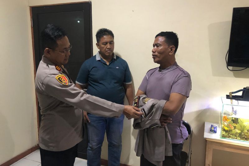 Polisi gadungan berpangkat AKP ditangkap saat minta THR